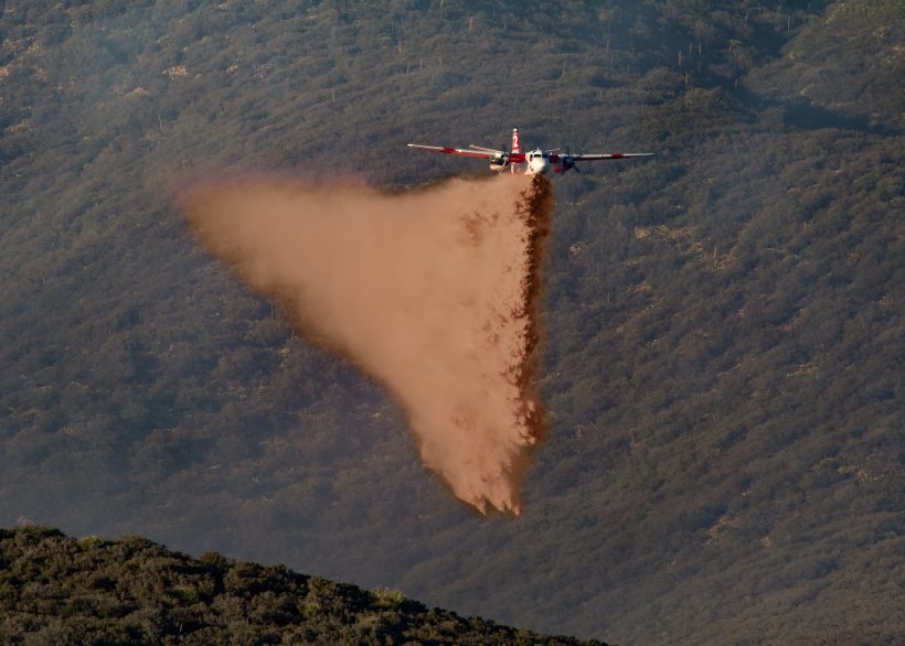 Incendies en Californie – Le président Trump fait larguer 8000 litres de Coca Light sur les feux